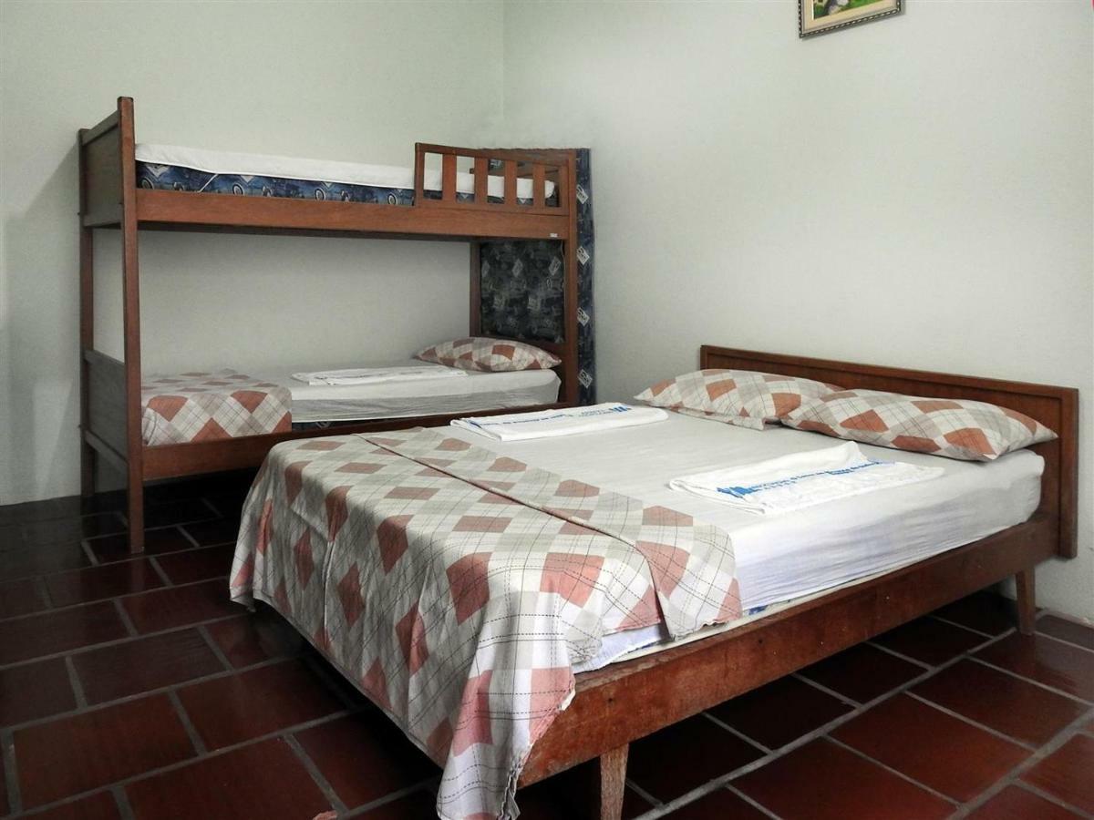 Hotel Associacao Sabesp Ilha Comprida Esterno foto