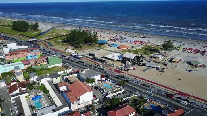 Hotel Associacao Sabesp Ilha Comprida Esterno foto